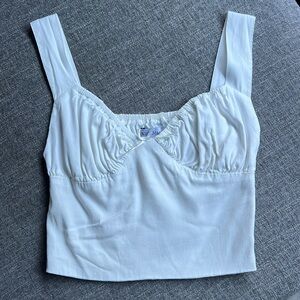 With Jéan White Top